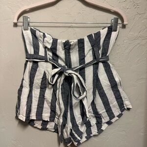 Blue & White Linen Striped Shorts - small